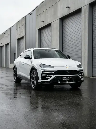Lamborghini Urus huren Rotterdam